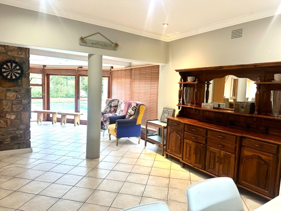 6 Bedroom Property for Sale in Dormehls Drift Western Cape